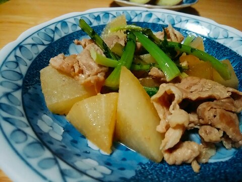 大根の葉も使用！豚肉と大根の煮物